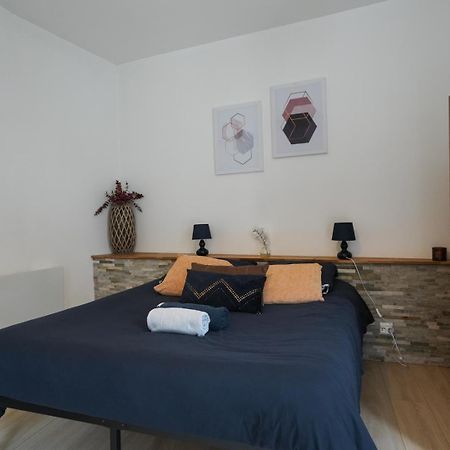 Studio moderne et calme hypercentre de Cholet Eksteriør billede