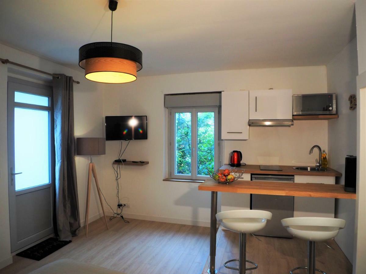 Studio moderne et calme hypercentre de Cholet Eksteriør billede